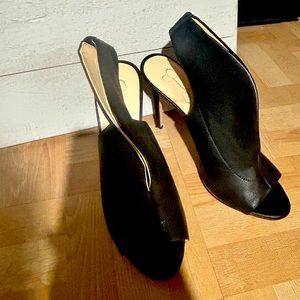 Jessica Simpson peep toe heels